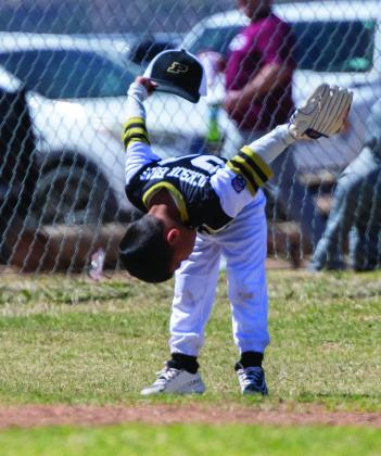 Taking a bow after a successful play. Ron Francis Photo