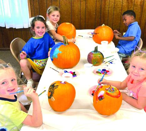 PAINTING PUMPKINS Garza County 4-H members met at the Graham Community Center Monday, October 28, for their members meeting. Afterwards, they enjoyed painting pumpkins. | XANE REITER PHOTOS