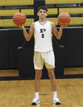Freshman Landyn Garcia captured the Antelope of the Game at Ropes. Landyn led the Lopes with 14 points. | ABIGAIL RODRIGUEZ PHOTO
