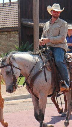 SPOTLIGHT ON RODEO PARADE