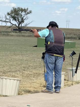 Bryan Saucedo Shooting in doubles