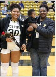Tyara Guerrero escorted by: Arlene Price-Guerrero
