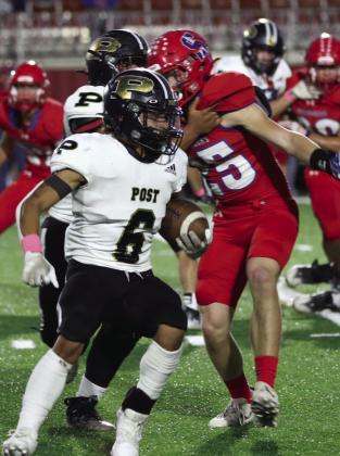 Junior IanVergara rushed for 162 yards and one touchdown in last Friday's matchup with Sundown during Week 9.