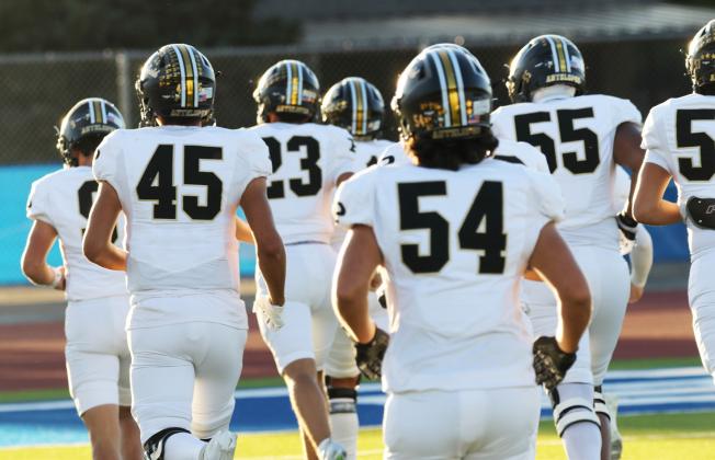 ANTELOPES Post Antelopes played Farewell for their final pre-district game with a close loss, 25-24. | YOSELINE ESPARZA PHOTOS