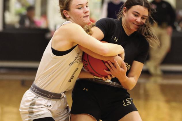 Antelopes see district record 1-7 after loss to New Deal
