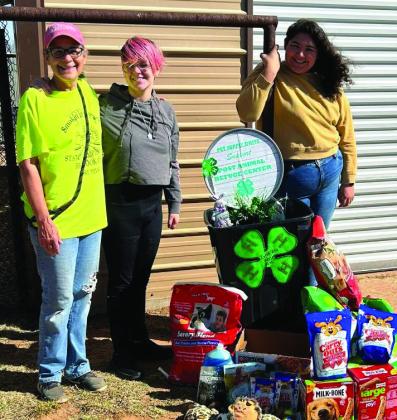 Garza County 4-H help out at PARC