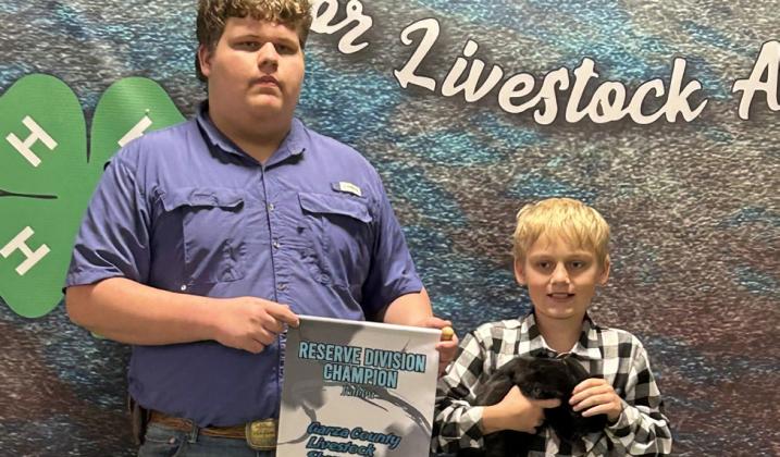 JUNIOR RESERVE CHAMPION RABBIT JAXSON GAYDOS