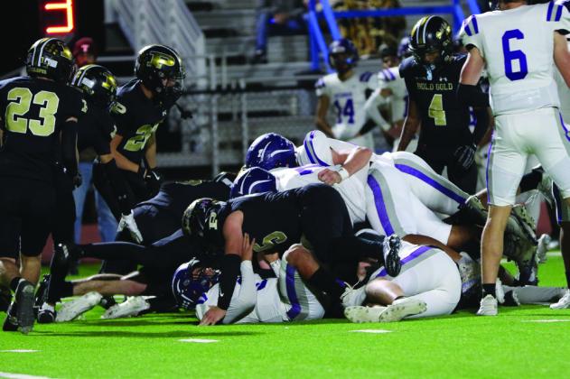Antelopes Outrun Lynx to a 42-33 Victory