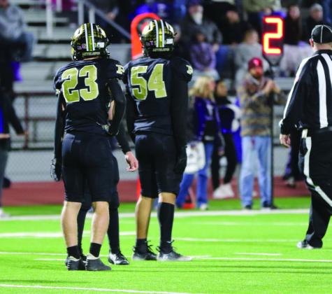 Antelopes Outrun Lynx to a 42-33 Victory