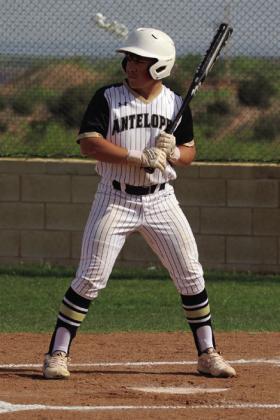 Morton Indians sweep Antelopes to end season
