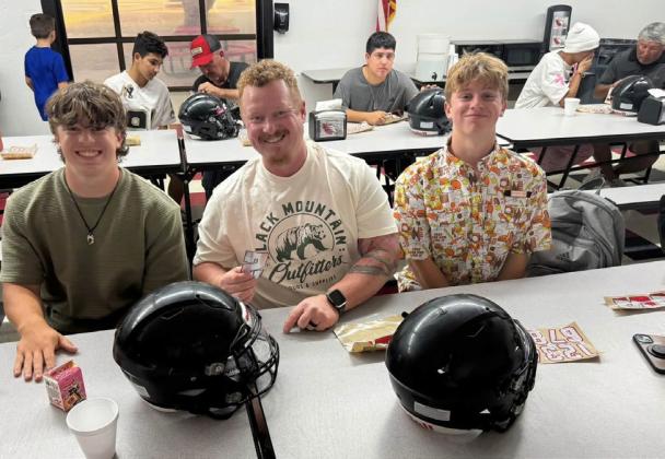 Southland Eagles kick off season with ‘Decals with Dads’