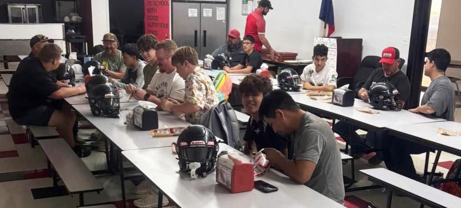 Southland Eagles kick off season with ‘Decals with Dads’