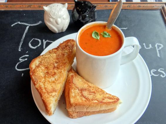 HOMEMADE TOMATO SOUP is cozy, flavorful and easy to make. Roasted tomatoes and caramelized onions give it a rich, comforting taste. Pair it with croutons or grilled cheese for a perfect fall meal. It’s simple, quick, and a true classic perfect for warming up on cooler days. | ANGELINA LARUE PHOTO