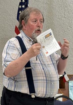 ROTARY FELLOWSHIP Post Rotarian Lynn Simpson shared announcements with fellow members during the club’s Tuesday, Aug. 11, meeting at the Post Community Center, where Post Rotary meets weekly for lunch and a program. | STEPHANIE ALLEN
