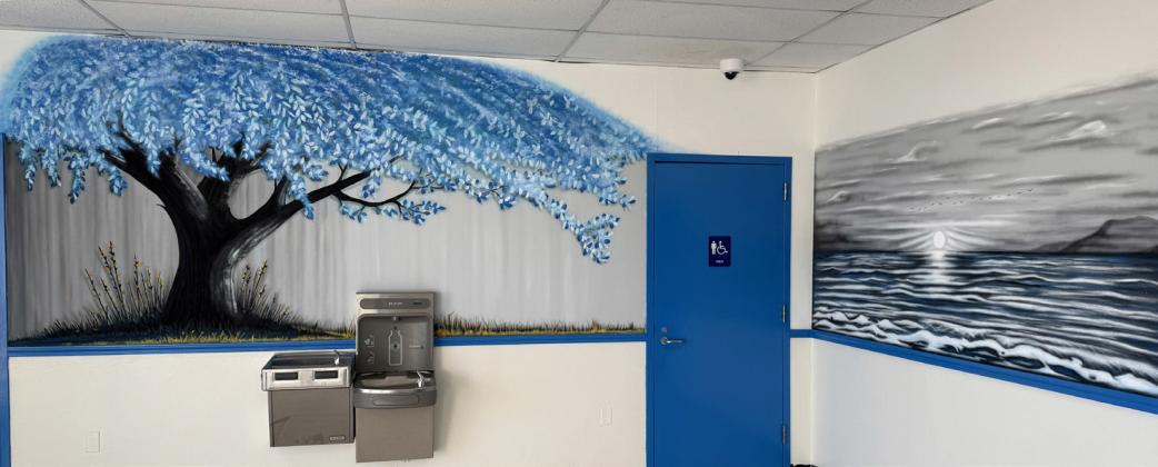 Murals painted by a Dalby Correctional Facility trustee brighten the entrance and visitation area, part of TDCJ’s efforts to create a more welcoming environment for individuals visiting the facility.