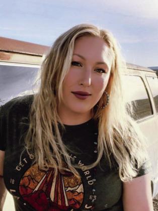MUSICAL ARTISTS Jordan Robert Kirk and Lindsey Buchanan are scheduled to perform during the Garza County Junior Livestock Association fundraiser and street dance, Friday, October 4 at the Winehouse at 127. | PHOTOS PROVIDED