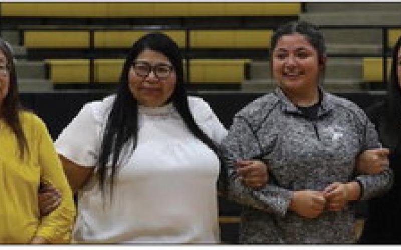 Nadia Soto was escorted by: Diana, Gracie, and Consuelo Photos by Abigail Rodriguez
