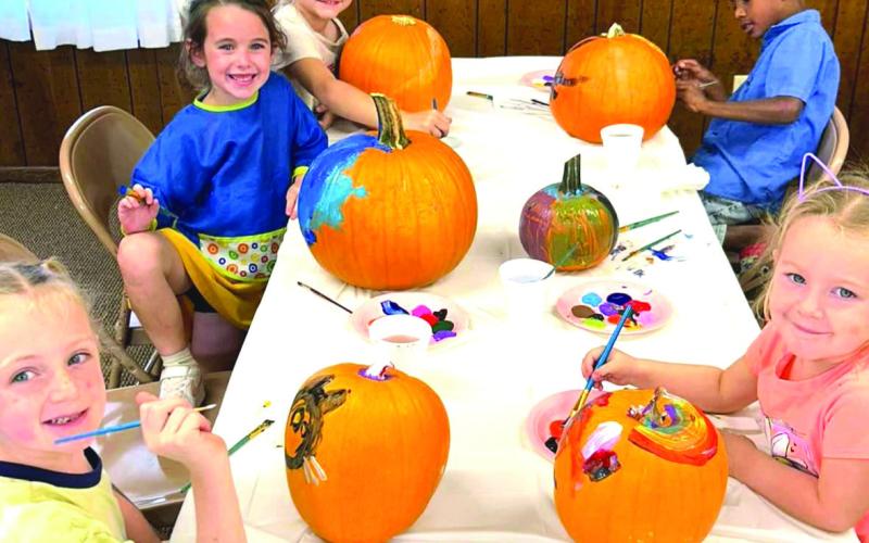 PAINTING PUMPKINS Garza County 4-H members met at the Graham Community Center Monday, October 28, for their members meeting. Afterwards, they enjoyed painting pumpkins. | XANE REITER PHOTOS