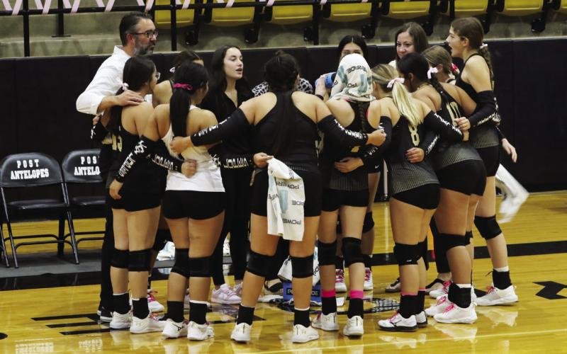 POST VOLLEYBALL Lady Lopes capture a district win over Olton last Saturday in 3 sets. | COURTESY PHOTO
