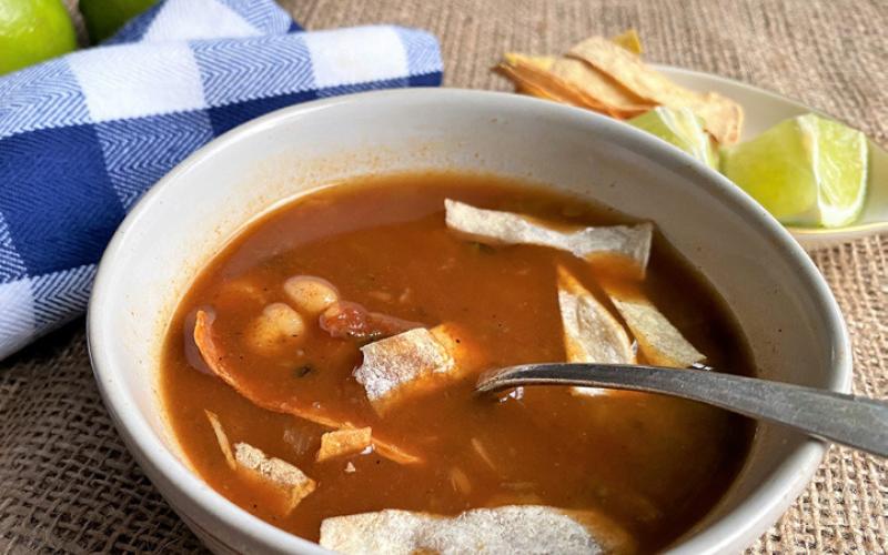 Pozole con Pollo