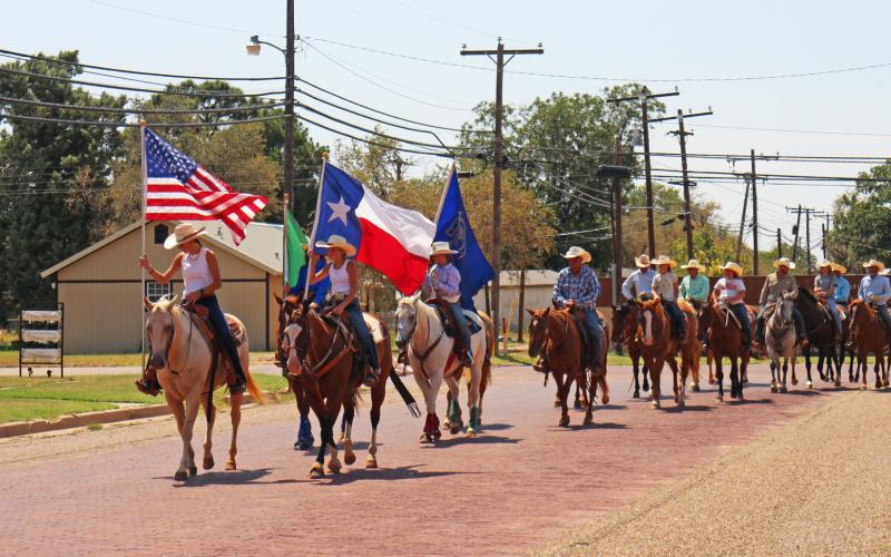 SPOTLIGHT ON RODEO PARADE