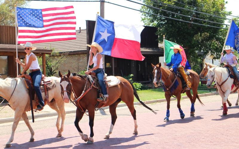 SPOTLIGHT ON RODEO PARADE