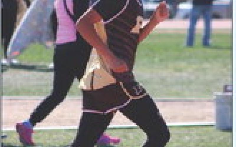 Bold Gold; Lady Lopes excel at Caprock Relays