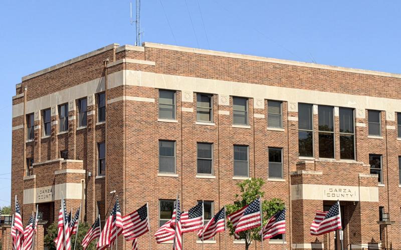 COURTHOUSE TRIBUTE