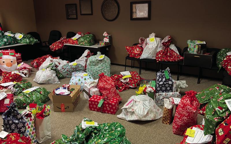 CHRISTMAS MIRACLES