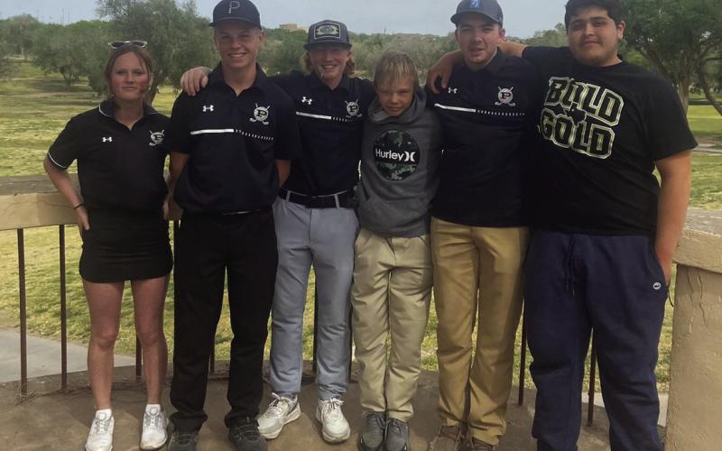 PHS Golf team competes at district meet