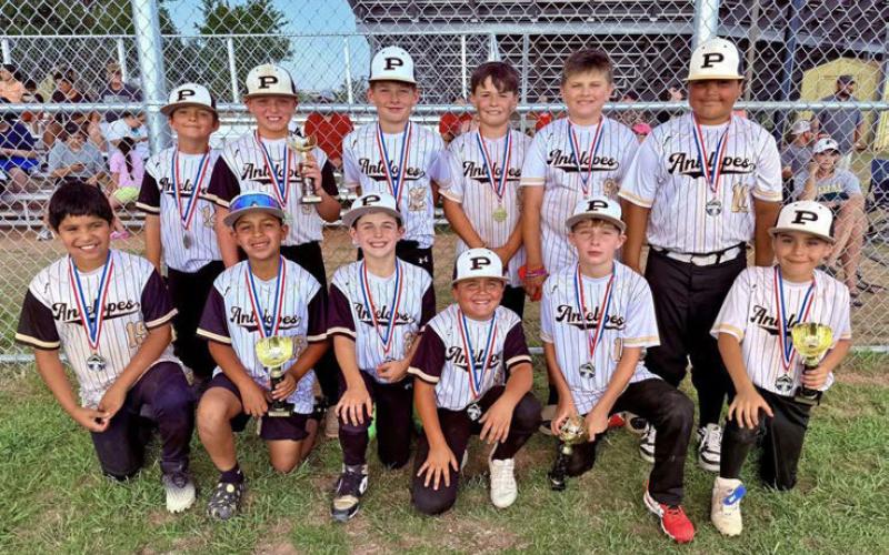 9/10 BASEBALL Back Row: CJ Belongia, Jonsey Belongia, Hagen Whetsel, Thomas Gomez, Braxton Torres, and Jack Walls. Front Row: Alexx Perez, Jonah Hernandez, Samuel Reiter, Easton Rivera, Easton Whetsel, and Ricardo Lopez. | COURTESY PHOTO