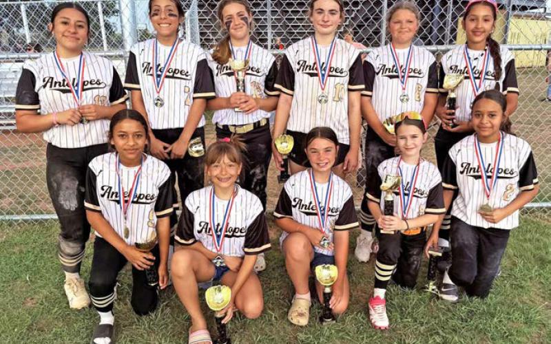 11/12 SOFTBALL Back Row: Ysabel Rivera, Kinley Gomez, Olivia Abraham, Davey Gomez, Lync Lott, and Maylen Mendez. Front Row: Dez’aniah Toudle, Lexie Arredondo, Halle Guthrie, Leeah Hewlett, and Zam’mariah. | COURTESY PHOTO