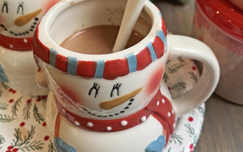 DRESSED-UP HOT CHOCOLATE makes a great holiday gift, divided into individual jars. Decorate the jars and give to friends, neighbors and co-workers. | ANGELINA LaRUE PHOTO