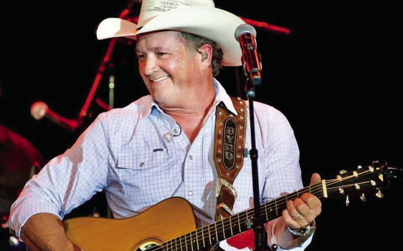 AT COYOTE STORE Multi-platinumcountrymusicrecordingartistTracyByrdwillappearatTheCoyoteStoreJune1inGail.Ofhissingles,two have topped the Billboard country singles charts:“Holdin’Heaven”in 1993 and“Ten Rounds with Jose Cuervo”in 2002. | COURTESY PHOTO