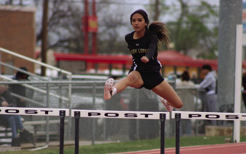 Post impresses at district meet