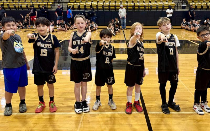 Grades 3-4 boys coached by Diana Gonzales and Jessica Ham