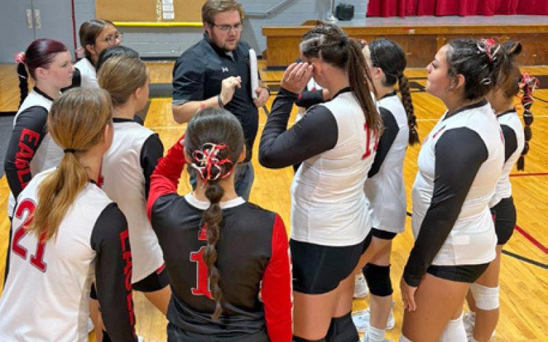 SOUTHLAND Volleyball Coach Jonathan Ingle gives direction to new volleyball team. | COURTESY PHOTO