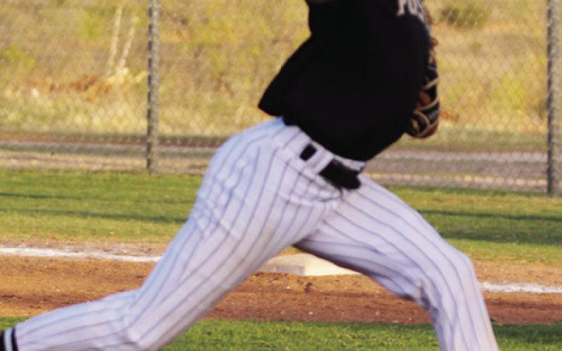 Bold Gold earns first district wins of season