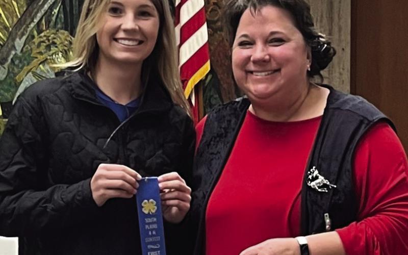Garza 4-H qualifies for State in Consumer Decision contest