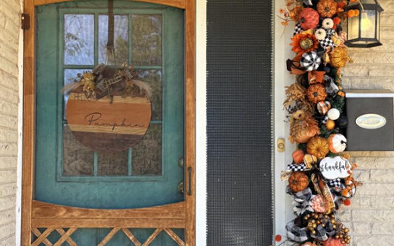 POST HOMES WELCOME FALL