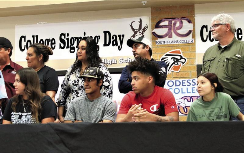 Aneliz Alaniz, Leah Moreno, Sebastian Chapa, Elijah Jefferson, and Alika Flowers. Not present for the signing ceremony were Marisol Hernandez, Haylee Molina Chelsy Rodriguez, Jair Rodriquez, Sadie Schoonover, Aracely Soto, Logan Tidwell and Samuel Walls. Photo by Abigail Rodriguez