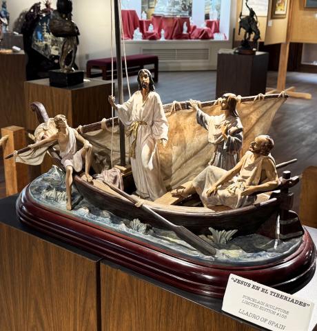 SCULPTURAL BEAUTY The porcelain sculpture “Jesus en el Tiberiades,”a limited-edition piece by Lladró of Spain, is displayed at the OS Museum.