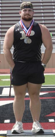 AREA CHAMPION Mason Wright stood with his medals af ter winning the area championship in shot put and finishing second in discus to qualify for the Region 1-2A Track Meet. | MINGO SOTO