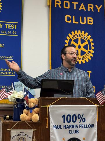 POST ROTARY Jesse Dixon, owner of the Garza Theatre, shared the importance of art interpretation from the artist and observer perspectives. | COURTESY PHOTO
