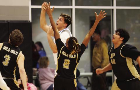 ANTELOPE BASKETBALL Post Antelopes played hard over the weekend of Jan. 14 and 17, but lost to both Tahoka and Floydada teams. | KHLOE SMITH PHOTO