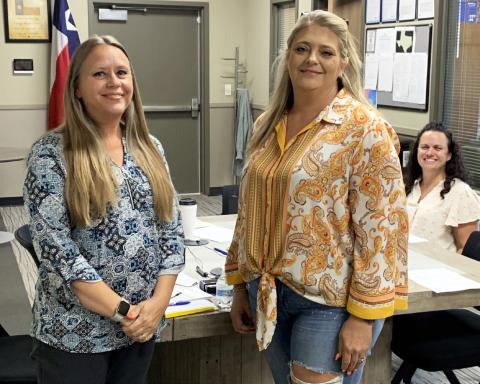 OATH OF OFFICE Brandy Fannon (left) administered the oath of office to Heather Whetsel during the rescheduled meeting Aug. 26. Whetsel represents precinct 3 in the Garza County Healthcare District. | STAFF PHOTO