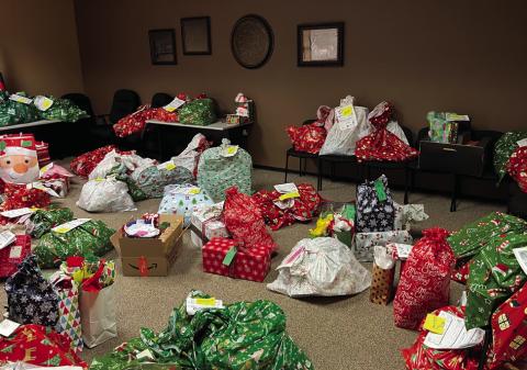 CHRISTMAS MIRACLES