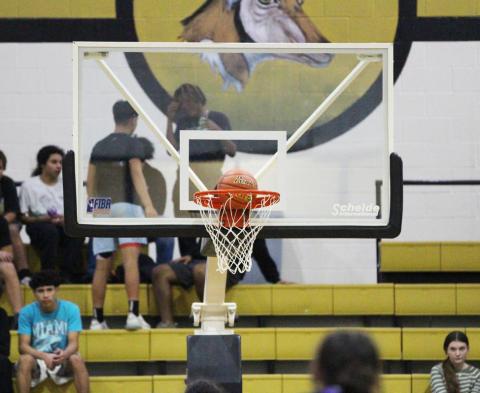Bold Gold and Lady Lopes Basketball to compete at Wellman Tournament