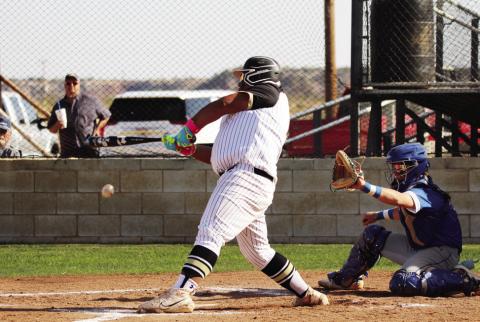 Bold Gold suffers heartbreaking defeat at Tahoka 18-17