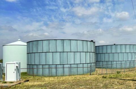 CITY APPROVES MAINTENANCE CONTRACT WITH USG